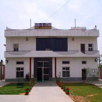Sun N Star Hotel 7 Restaurant, Bharatpur 1